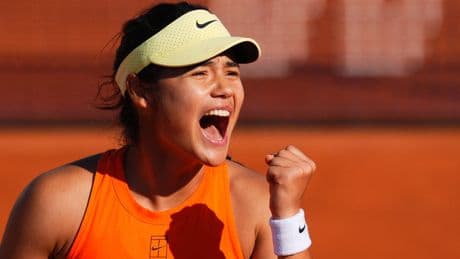 Emma Raducanu coasts past Jil Teichmann into Italian Open third round
