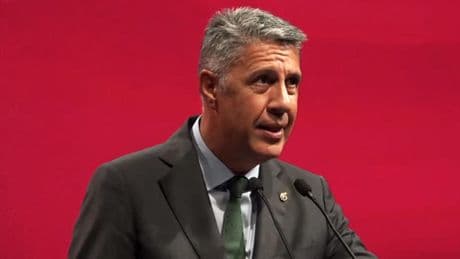 Albiol asocia la transformación de Badalona a la estabilidad política