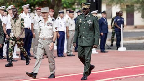 « Ce changement est nécessaire » : à Dakar, la France ferme sa dernière base militaire en Afrique de l’Ouest