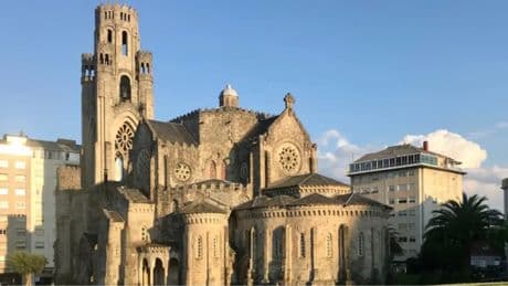 La impresionante iglesia de un pueblo de Galicia que está entre las más bonitas