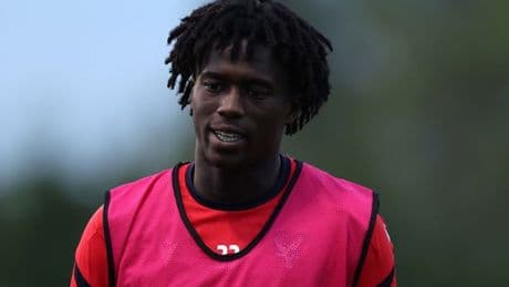 Ex-Man Utd target that snubbed transfer for rivals leaves new club after just 30 DAYS