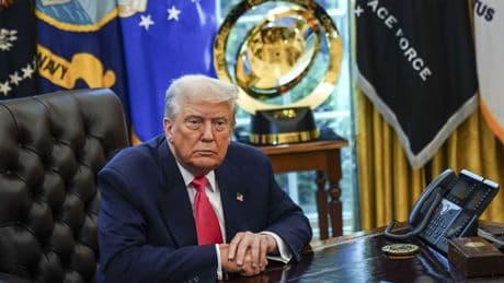 Trump fijará en una o dos semanas los aranceles para los microchips, que podrían llegar al 300%