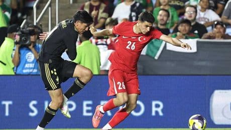 Milli futbolcu imzayı attı, yeni takımı belli oldu!