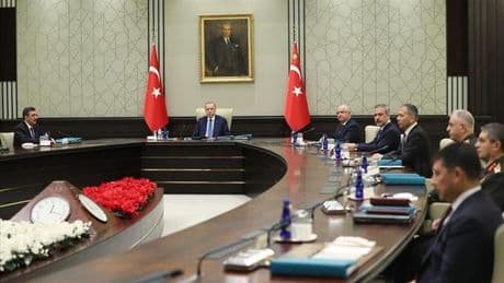 Komutanlarla 72 yaşa kadar devam... Orduya kurmay takviyesi