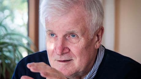 Offener Israel-Streit in der Union - „Fehlentscheidung!“ Seehofer geht auf Merz los