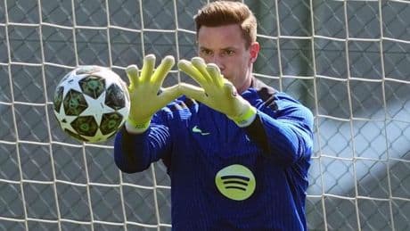 Ter Stegen sale de la operación en la espalda sin pronóstico de baja