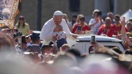 Leone: “Io scelto senza merito, vengo a voi con timore e tremore. A Gaza bimbi ridotti alla fame”