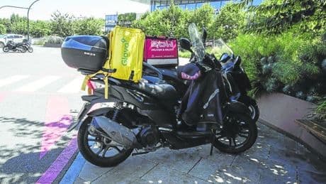 Supermercados del País Vasco comienzan a repartir su inventario con Glovo