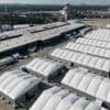 Deutschlands größte Geflüchtetenunterkunft: Berliner Senat will Standort in Tegel auch nach 2025 erhalten