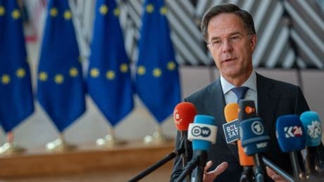 NAVO-topman Rutte nodigt president Zelensky uit voor NAVO-top