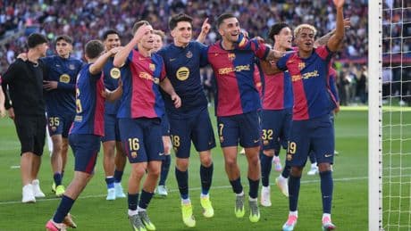 Barcelona win seven-goal thriller in final El Clasico to move closer to La Liga title