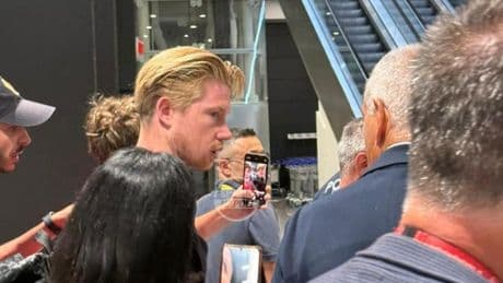 ¡Inminente! De Bruyne ya está en Italia para fichar por el Nápoles