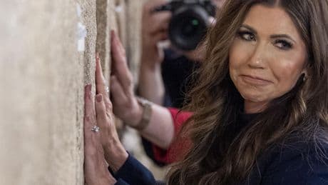 WATCH: U.S. Secretary of Homeland Security visits the Western Wall in Jerusalem