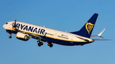 Ryanair flight from UK to Greece crashes on runway with wing completely wrecked