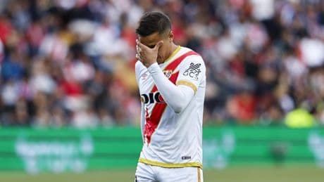 Óscar Trejo tiene al Rayo con el corazón en vilo