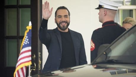 Bukele propone a Maduro un canje humanitario sin precedentes: 252 venezolanos deportados por Trump a cambio de otros tantos presos políticos, entre ellos, los 13 españoles