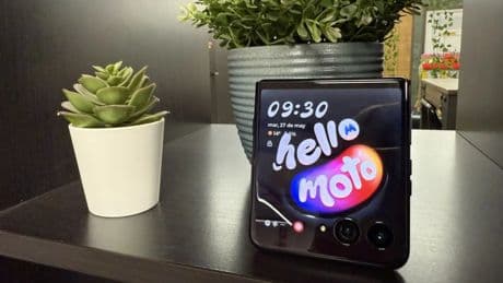 motorola razr 60 ultra: el plegable más estiloso del año viene con una pantalla difícil de superar