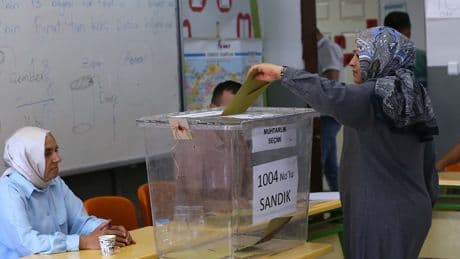 Türkiye'nin 407 noktasında bugün seçim var!