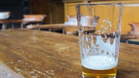 Scots pubs should mark VE Day 80th anniversary with 1am license, says Ian Murray