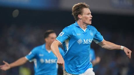 McTominay chi è: età, altezza, carriera, fidanzata, stipendio, chef. La consacrazione al Man.United, l'arrivo al Napoli