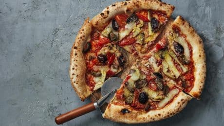 Pablo Huertas, el alicantino de 21 años que ha conquistado el título de mejor pizzero de España