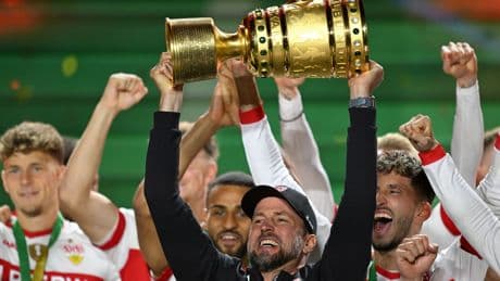 Nach dem Endspiel-Sieg: VfB im Rausch: Pokal-Party und neues Briefpapier