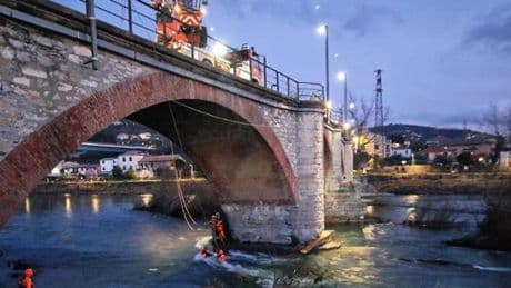 Morte di Andrea Demattei in canoa, la sentenza che proscioglie i due istruttori: “Gli allievi erano allenati per il percorso”