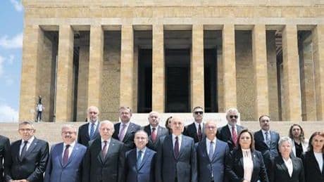 ‘Terörden arınmış Türkiye’yi inşa etmenin çabası içindeyiz’
