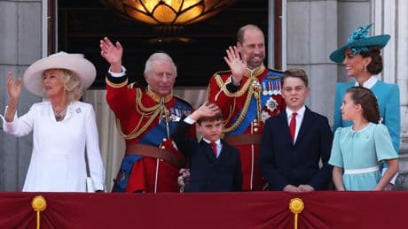 Luid gejuich voor Britse royals tijdens balkonscène Trooping the Colour 2025