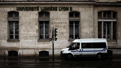 «Nous demandons la démission de la présidente de Lyon-II» : la tribune de 50 universitaires en soutien à Fabrice Balanche