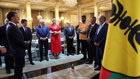 Nouvelle-Calédonie : indépendantistes et non indépendantistes signent un accord «historique»
