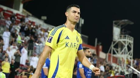 Cristiano Ronaldo, addio all'Al-Nassr. L'annuncio: «Il capitolo si chiude, la storia continua»