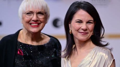 Filmpreis: Baerbock hat wieder Zeit für Kinobesuche