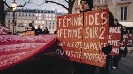 Les organisations féministes exhortent François Bayrou à « sanctuariser » les financements pour lutter contre les violences faites aux femmes