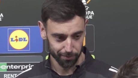 Bruno Fernandes explains rules to journalist in tense interview after Man Utd penalty