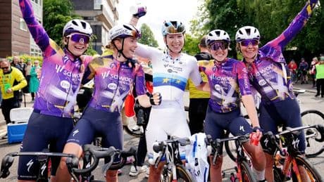 Wiebes wint slotetappe Ronde van Groot-Brittannië, Wollaston grijpt de eindzege