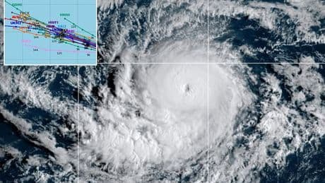 Hurricane Kiko lines up direct hit on Hawaii triggering threat of dangerous floods and mudslides