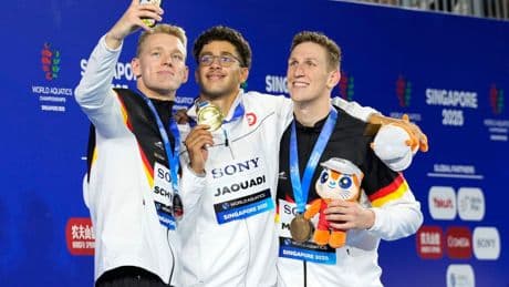 Schwimm-WM in Singapur: "Einer der großen Jungs": Medaillen für Schwarz und Märtens