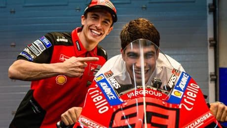 Ni ir de fiesta ni vacaciones de lujo: esta es la última locura que le han ofrecido a Carlos Alcaraz con Marc Márquez de fondo