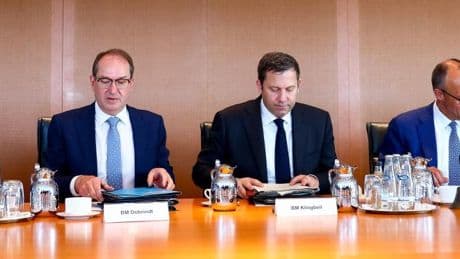 Regierung beschließt Maßnahmen für einfachere Abschiebungen