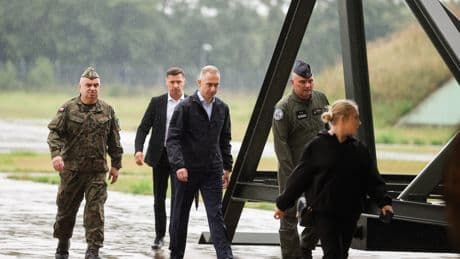 Polonia neutraliza un dron sobre instalaciones gubernamentales y detiene a dos bielorrusos