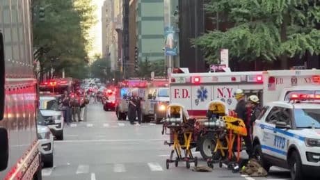 Schüsse in New York: Mann tötet mehrere Menschen in Wolkenkratzer