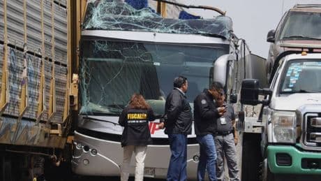 Israele, attentato sul bus: 6 morti. Hamas: atto eroico