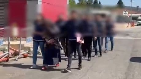 Dehşete düşüren cinayet: 25 yaşındaki kızını boğarak öldürdü