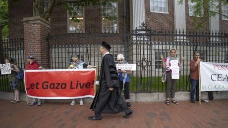Regering-Trump schrapt nog eens 450 miljoen dollar aan subsidie voor Harvard