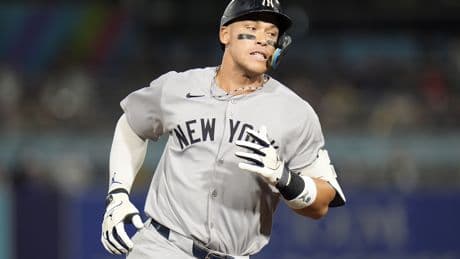 Yankees can’t escape the high stakes in matchup with rival Red Sox