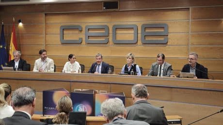 Consenso político en torno a la ley de inteligencia artificial, pero enormes divergencias en su aterrizaje real