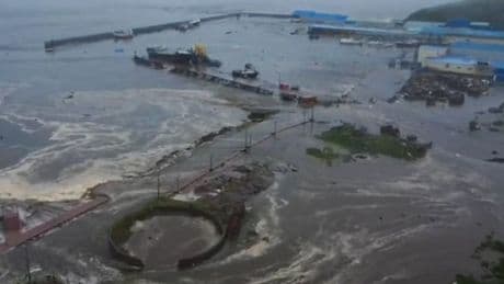 Nach Erdbeben der Stärke 7,4 schwere Tsunami-Warnung im Osten Russlands