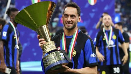 Galatasaray'ın Hakan Çalhanoğlu aşkı! Yeni teklif sunuldu