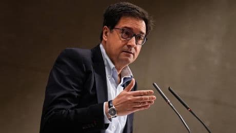 El Gobierno estudiará "en profundidad" el informe de la CNMC que aprueba en fase 2 la opa de BBVA a Sabadell
